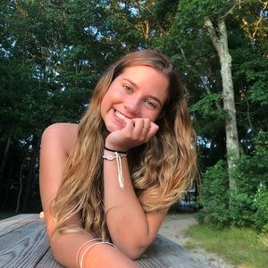 Meet your Posher, Jasmine